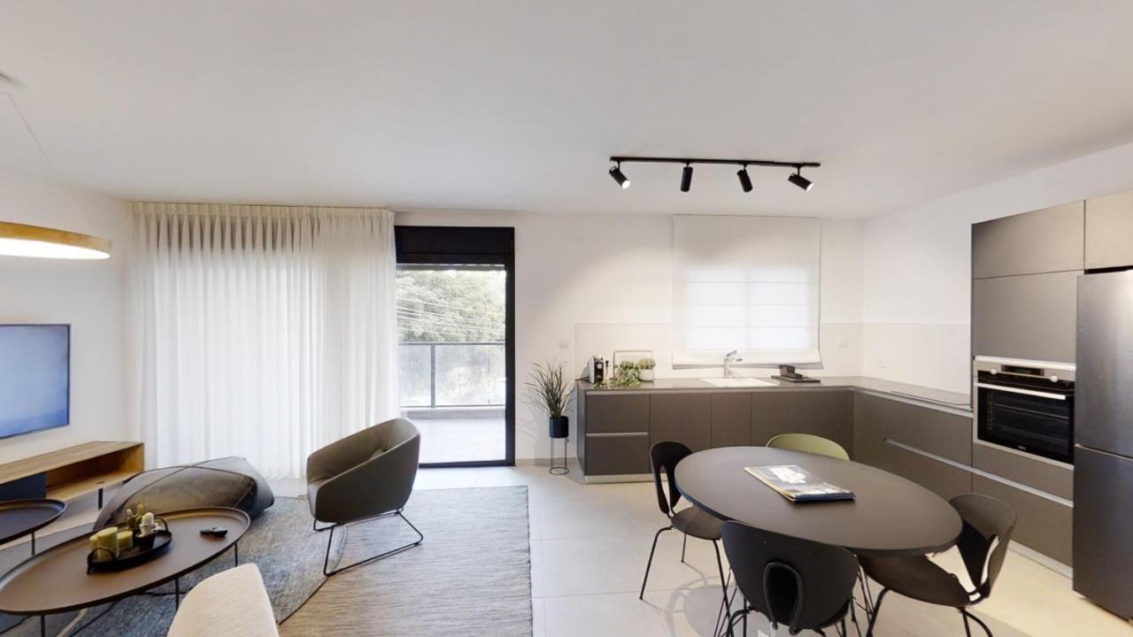 Luxury 3&4 Bedroom New Apartments - Close To The Beach & Bahai Gardens Haifa Exteriér fotografie