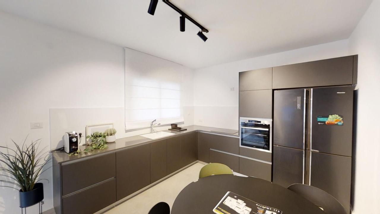 Luxury 3&4 Bedroom New Apartments - Close To The Beach & Bahai Gardens Haifa Exteriér fotografie